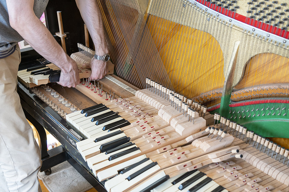 Accord et réparation de pianos Annecy